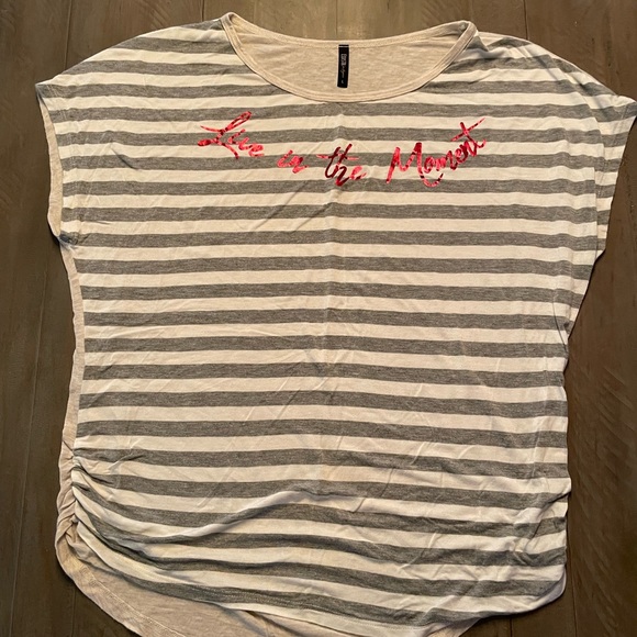 EDISTA T-Shirt, size Large - Picture 2 of 4